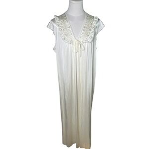 Vintage 70s JCPenney Collectibles Ivory Nylon Nightgown Lace Ruffle Maxi Dress M